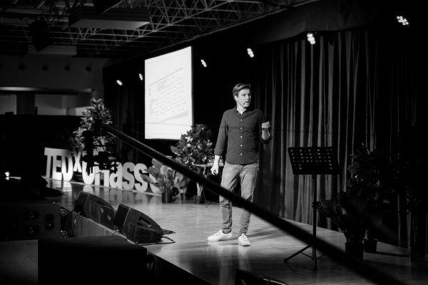 Stijn Spaas at TEDx UHasselt